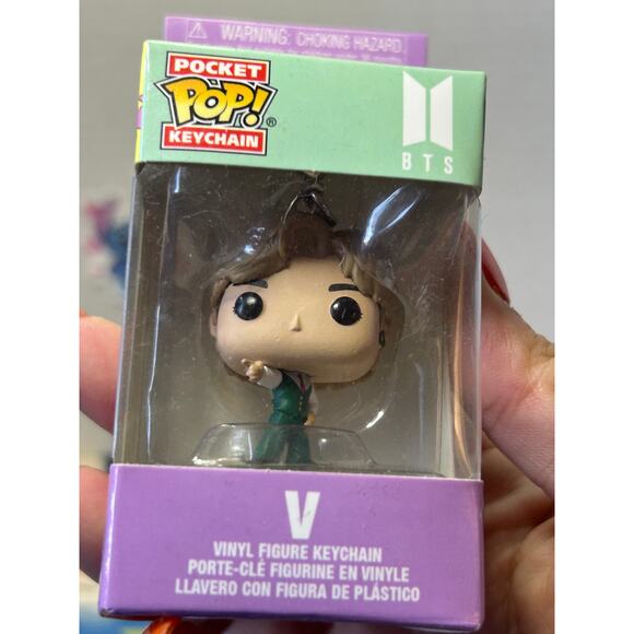 Funko POP Keychain BTS - Dynamite - V - Picture 6 of 9